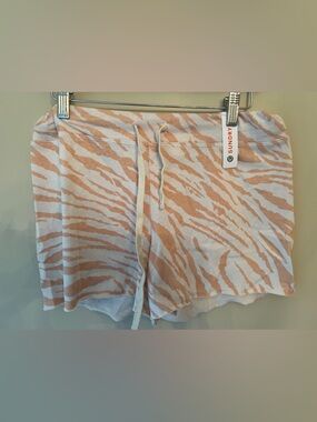 Sundry size 2 (medium) Peach and White Zebra-Stripe Pull-On Lounge Shorts